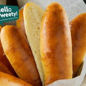 Hot-Dog-Sandwich-Broetchen-Rezept-hello-sweety